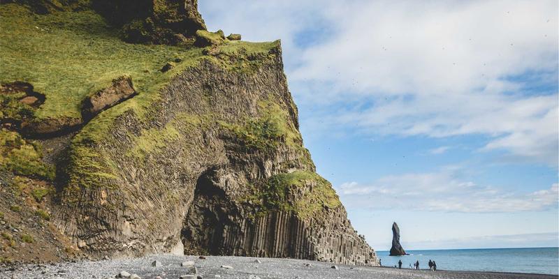 从柴油发电机组到智慧能源大脑：瑞能动力如何构建全栈技术壁垒，定义储能系统集成新范式